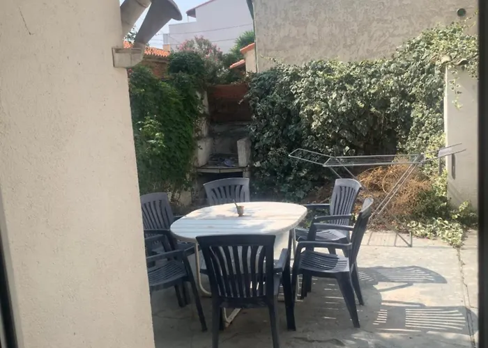 Semesterbostad Maison De Avec Jardin Et Terrasse Perpignan